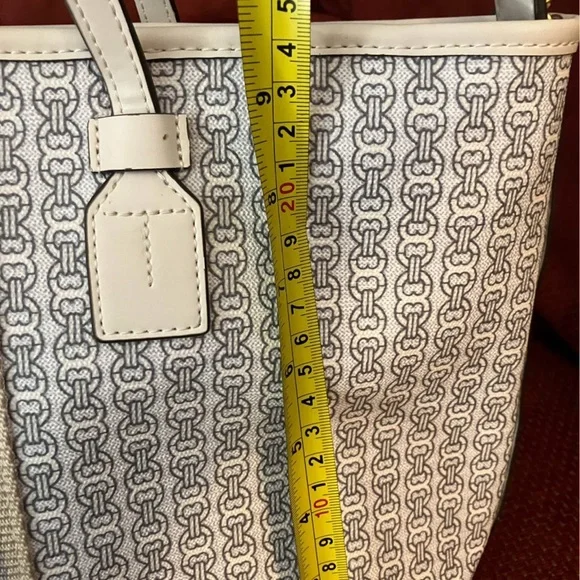 Tory Burch Tote - Picture 5 of 5